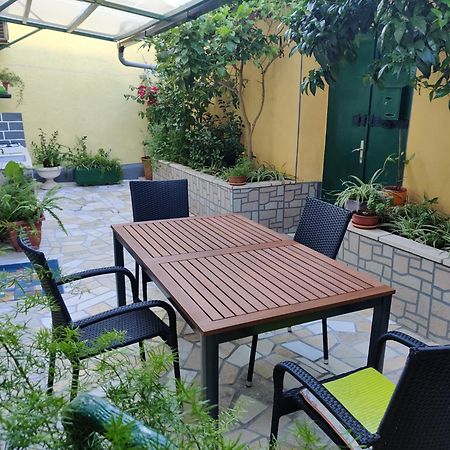 Apartman Jadranka 베리로신즈 외부 사진